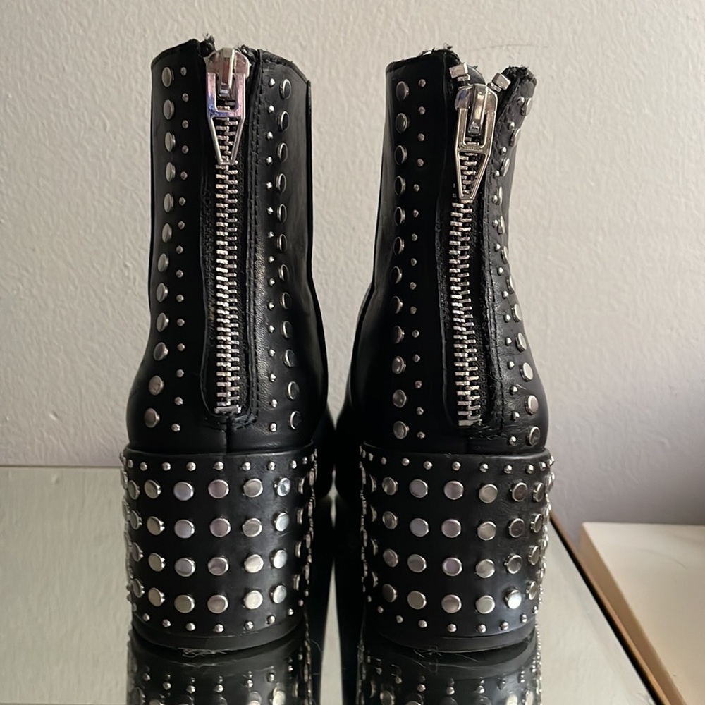 Dolce Vita boots studded heels with zipper size 6